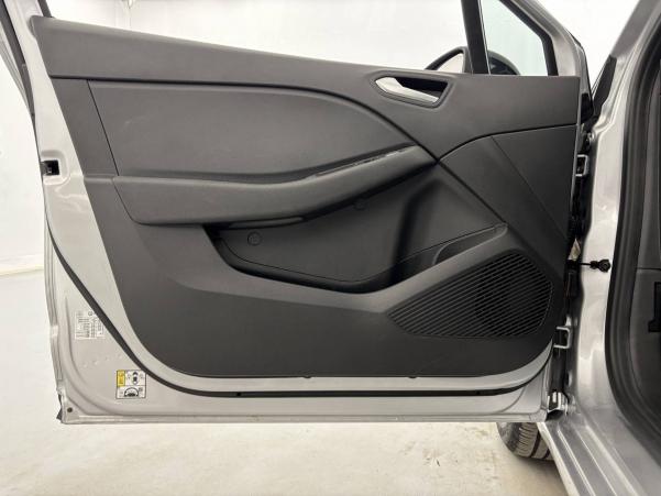 Vente en ligne Renault Clio 5 Clio TCe 90 au prix de 15 990 €