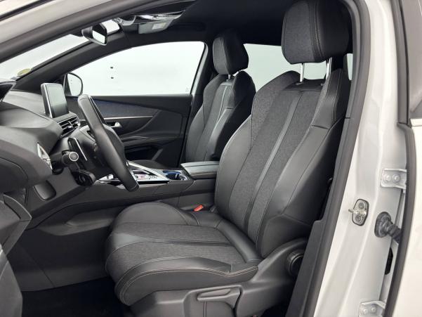 Vente en ligne Peugeot 5008  BlueHDi 130ch S&S EAT8 au prix de 25 990 €