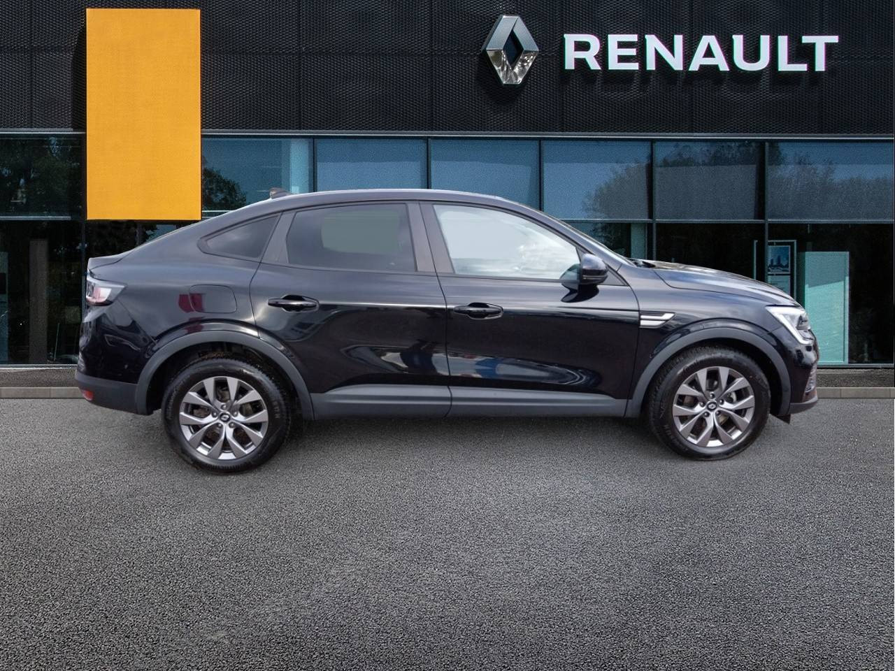 Vente en ligne Renault Arkana  TCe 140 EDC - 23 au prix de 21 890 €
