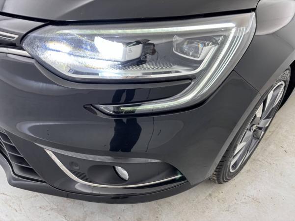 Vente en ligne Renault Megane 4 Mégane IV Berline dCi 110 Energy EDC au prix de 15 990 €