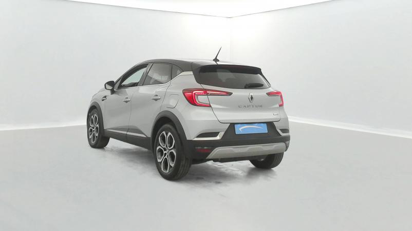 Vente en ligne Renault Captur  E-Tech Plug-in 160 au prix de 19 590 €