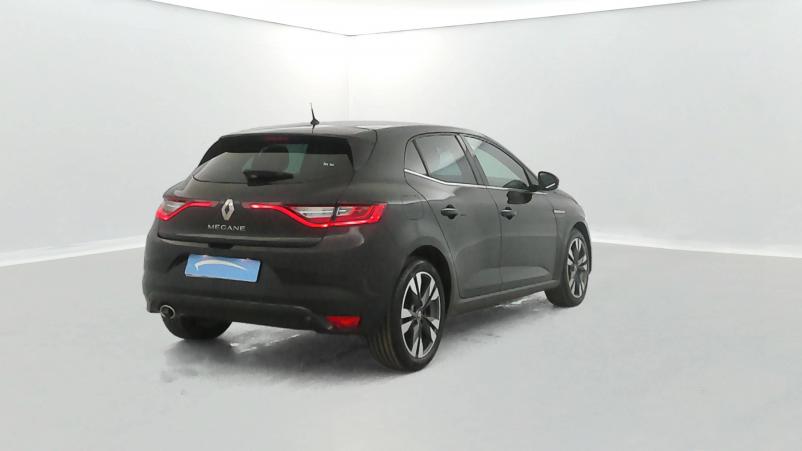 Vente en ligne Renault Megane 4 Mégane IV Berline dCi 110 Energy EDC au prix de 15 990 €