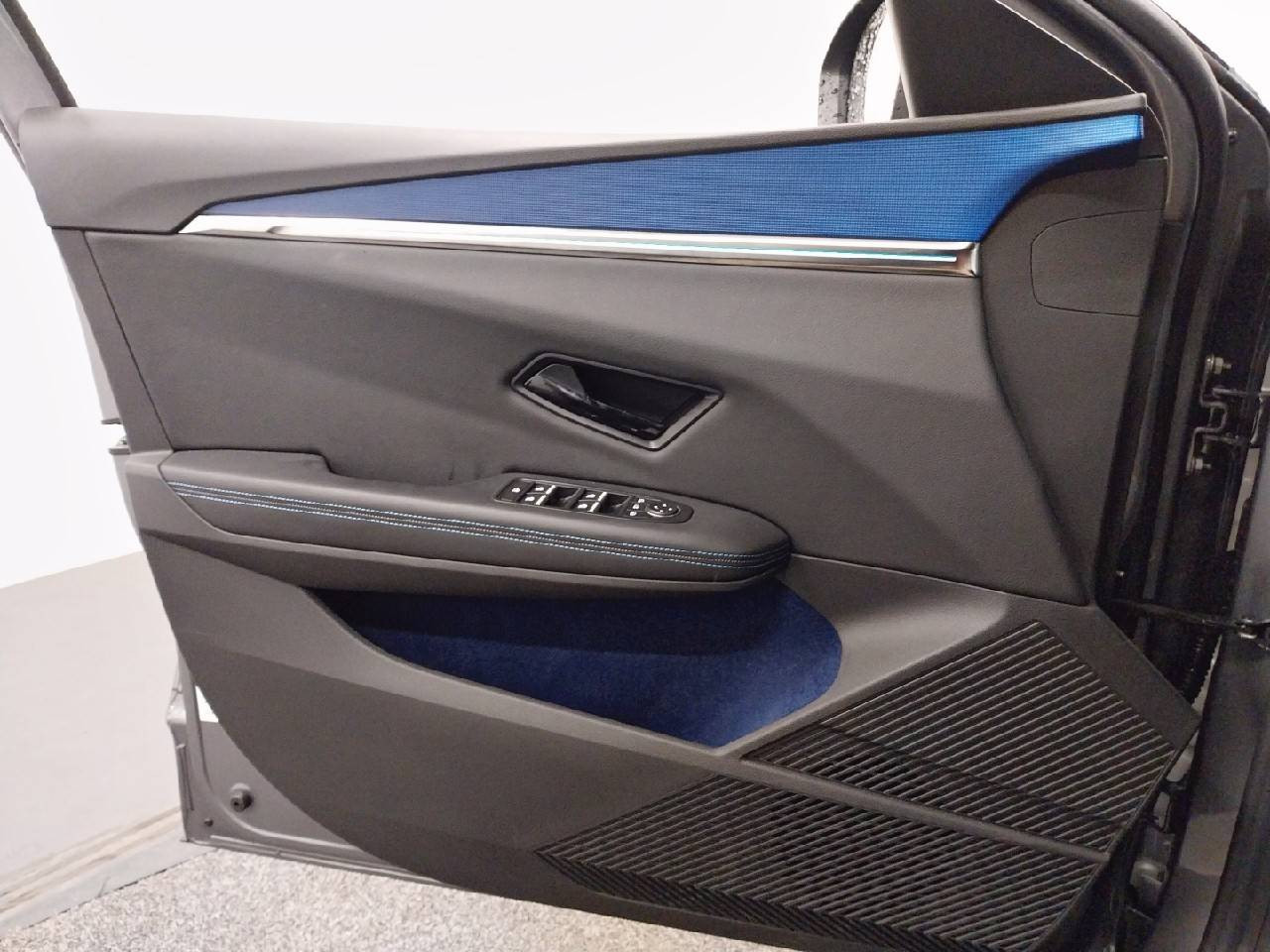 Vente en ligne Renault Megane E-Tech  220 ch autonomie confort au prix de 45 900 €