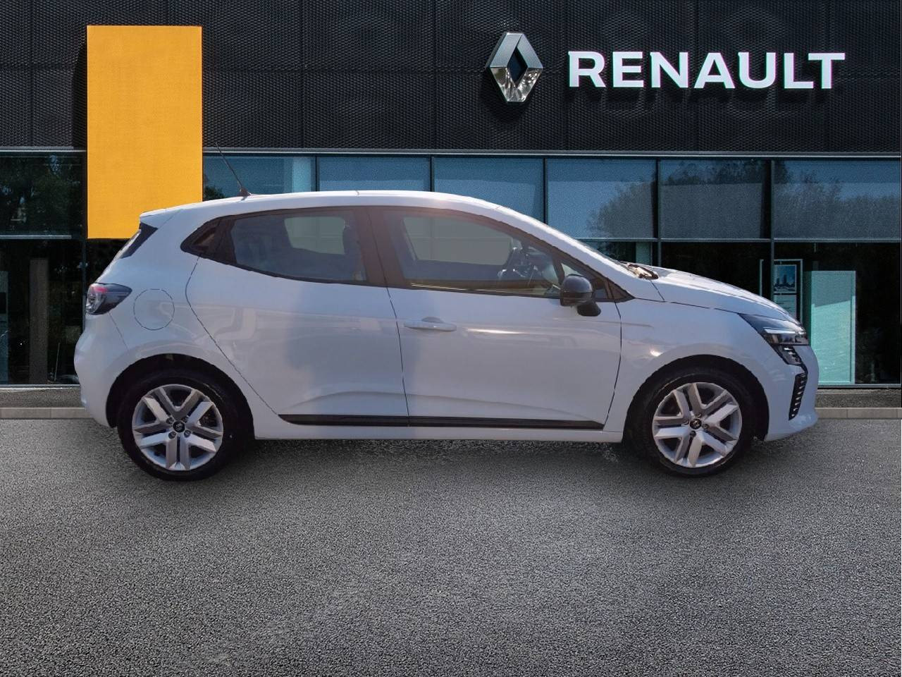 Vente en ligne Renault Clio 5 Clio SCe 65 ch GSR2 au prix de 15 990 €