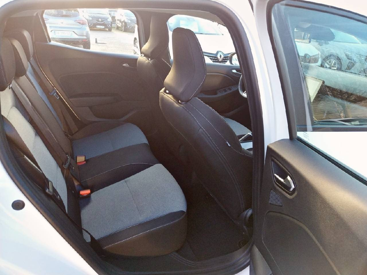 Vente en ligne Renault Clio 5 Clio SCe 65 ch GSR2 au prix de 15 990 €