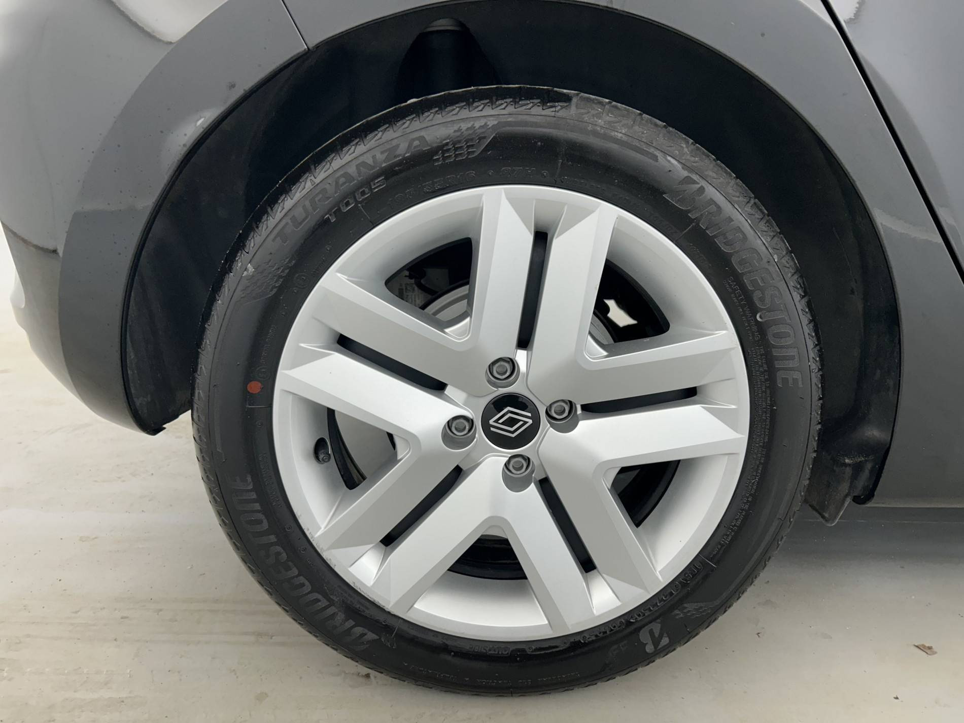 Vente en ligne Renault Clio 5 Clio E-Tech full hybrid 145 ch GSR2 au prix de 20 990 €