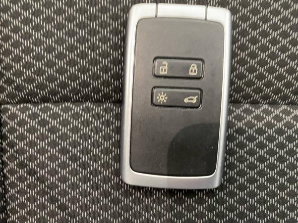 Vente en ligne Renault Arkana  mild hybrid 140 EDC FAP - 22 au prix de 21 990 €