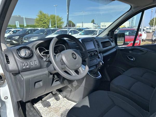 Vente en ligne Renault Trafic 3 Fourgon TRAFIC FGN L1H1 1000 KG DCI 120 au prix de 19 990 €