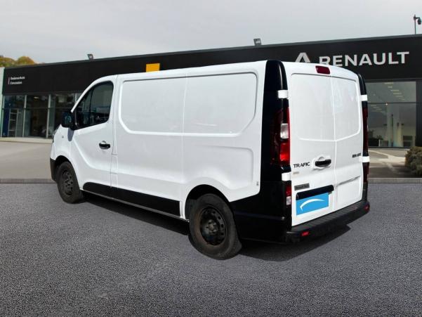 Vente en ligne Renault Trafic 3 Fourgon TRAFIC FGN L1H1 1000 KG DCI 120 au prix de 19 990 €