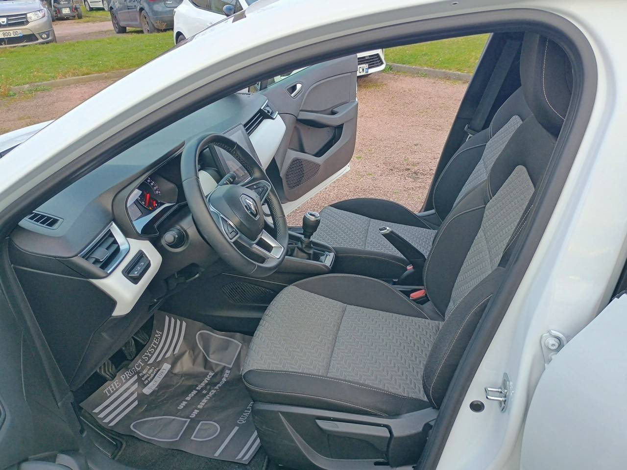 Vente en ligne Renault Clio 5 Clio TCe 90 - 21N au prix de 13 890 €