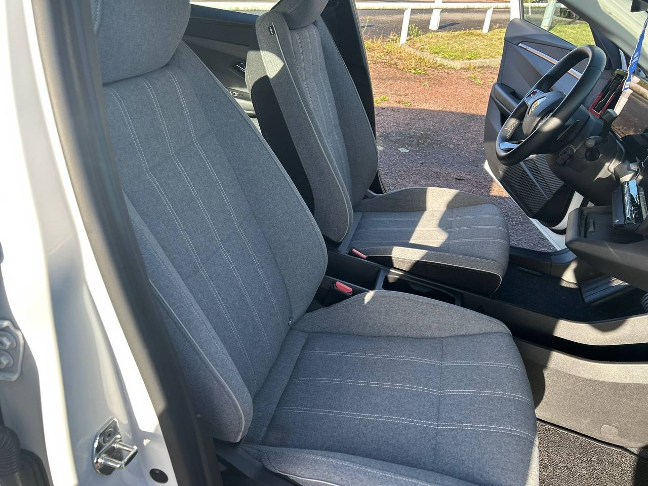 Vente en ligne Renault Megane E-Tech  EV40 130ch standard charge au prix de 18 590 €