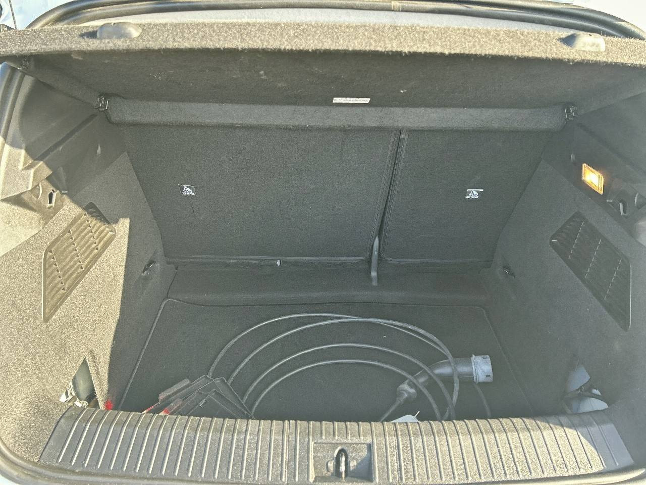 Vente en ligne Renault Megane E-Tech  EV40 130ch standard charge au prix de 18 590 €