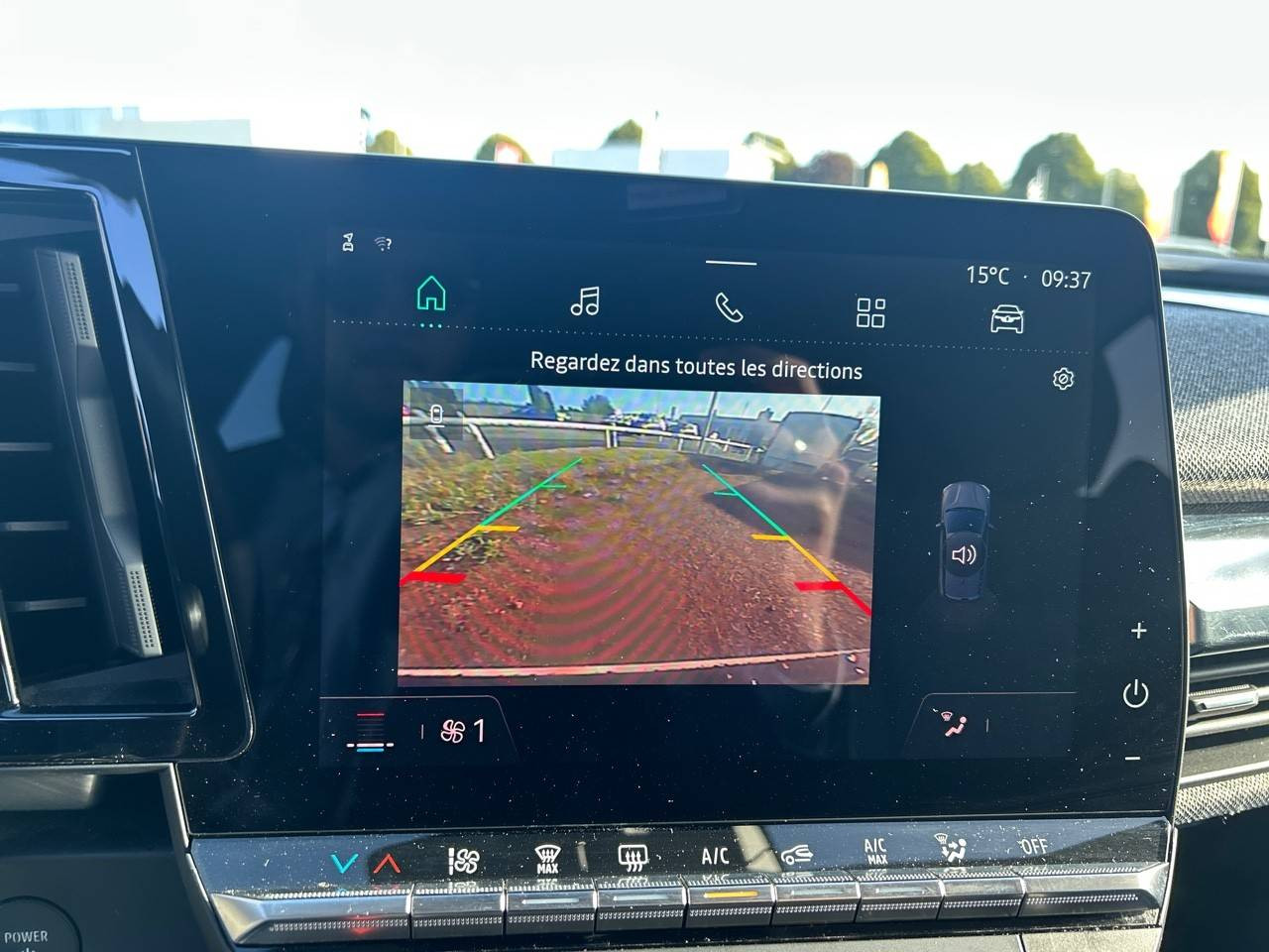 Vente en ligne Renault Megane E-Tech  EV40 130ch standard charge au prix de 18 590 €