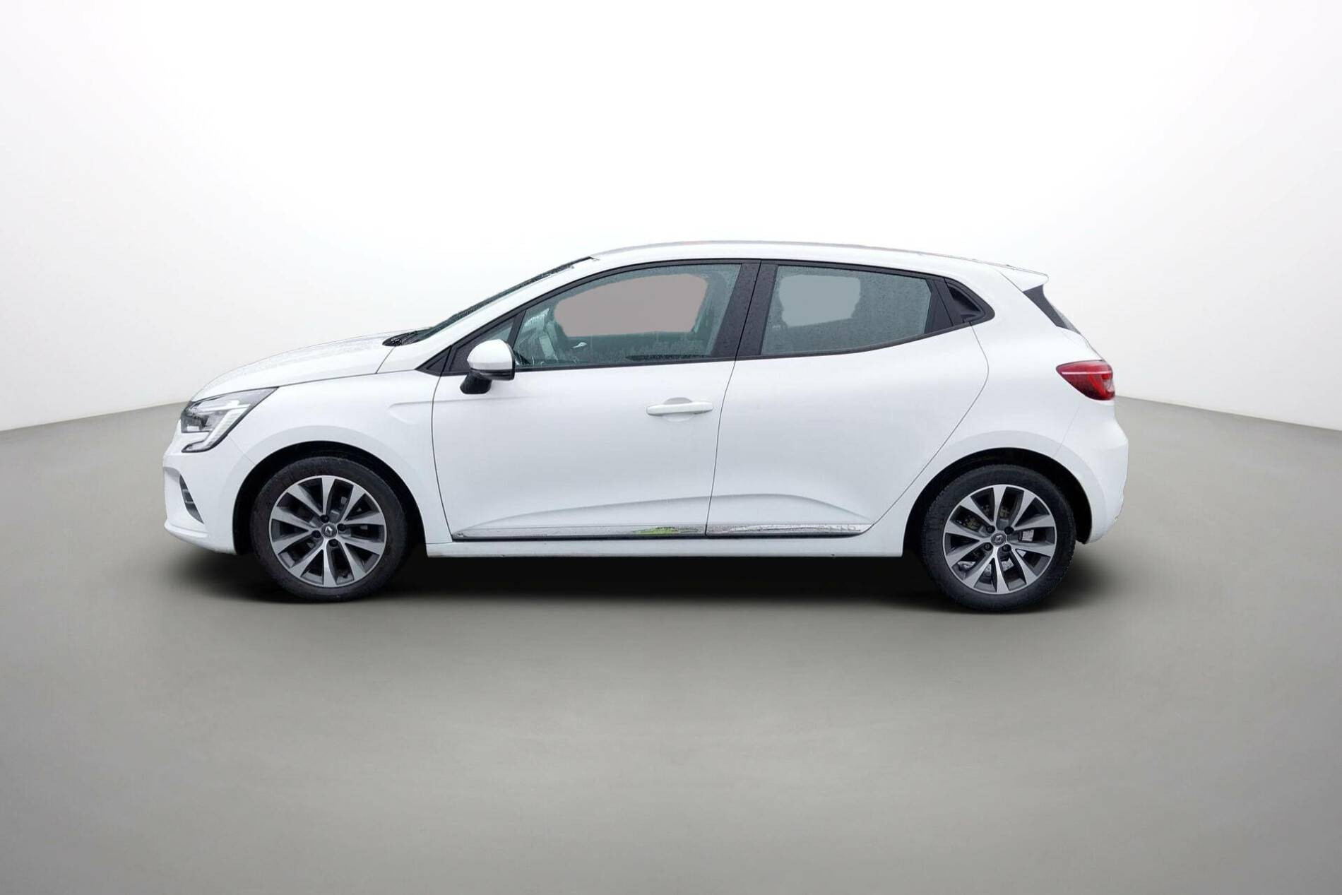 Vente en ligne Renault Clio 5 Clio SCe 75 au prix de 10 990 €