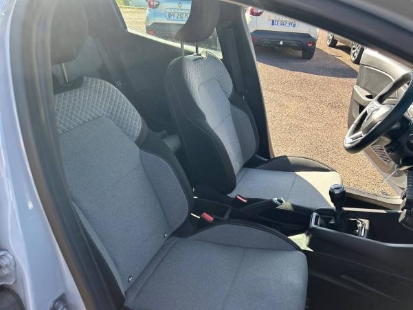Vente en ligne Renault Clio 5 Clio TCe 100 GPL au prix de 17 490 €