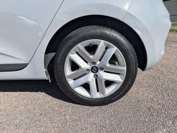 Vente en ligne Renault Clio 5 Clio TCe 100 GPL au prix de 17 590 €