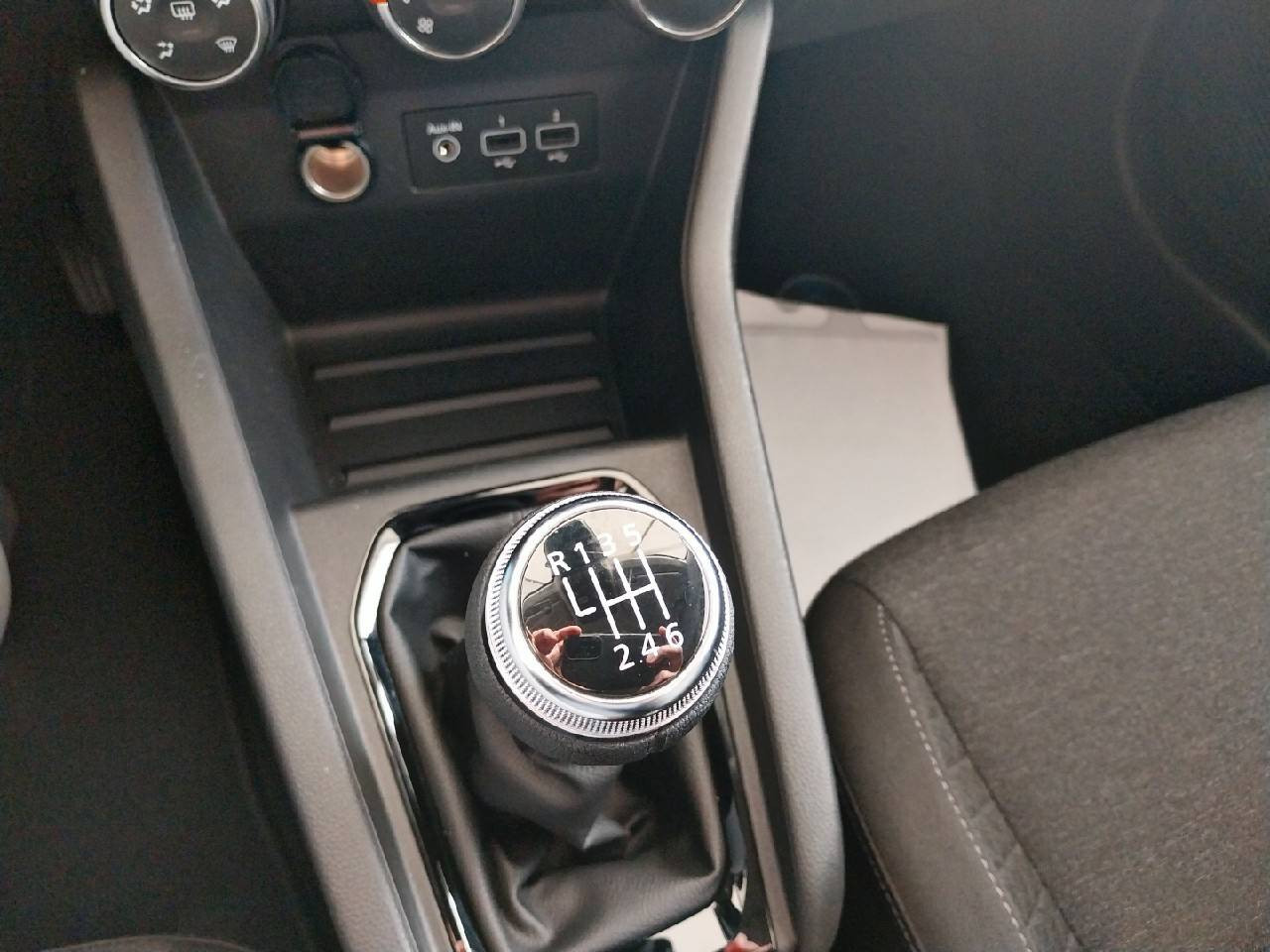 Vente en ligne Renault Clio 5 Clio TCe 90 au prix de 14 790 €