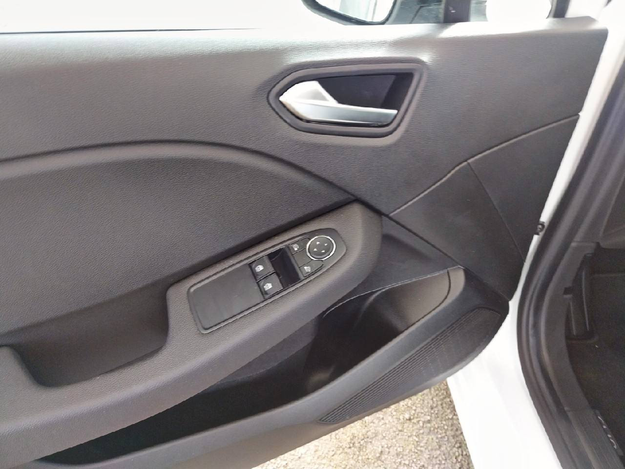 Vente en ligne Renault Clio 5 Clio TCe 90 au prix de 14 790 €