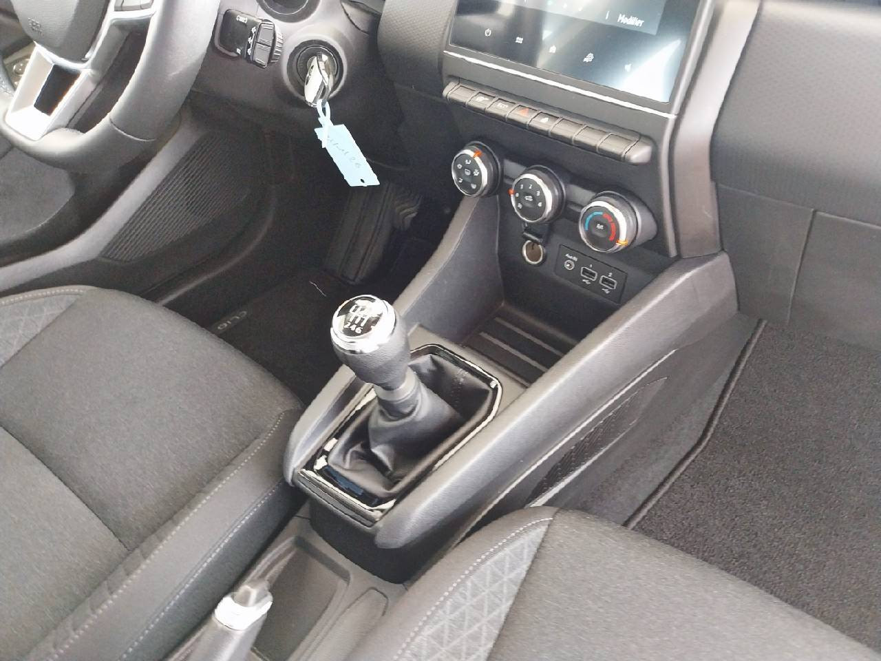 Vente en ligne Renault Clio 5 Clio TCe 90 au prix de 14 790 €