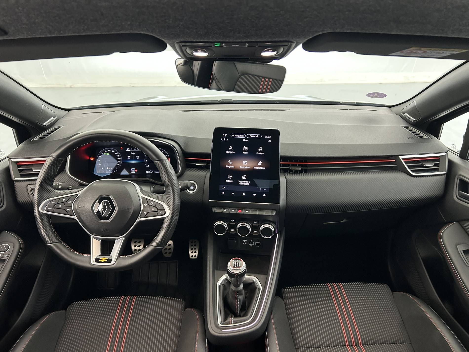 Vente en ligne Renault Clio 5 Clio TCe 140 au prix de 19 790 €