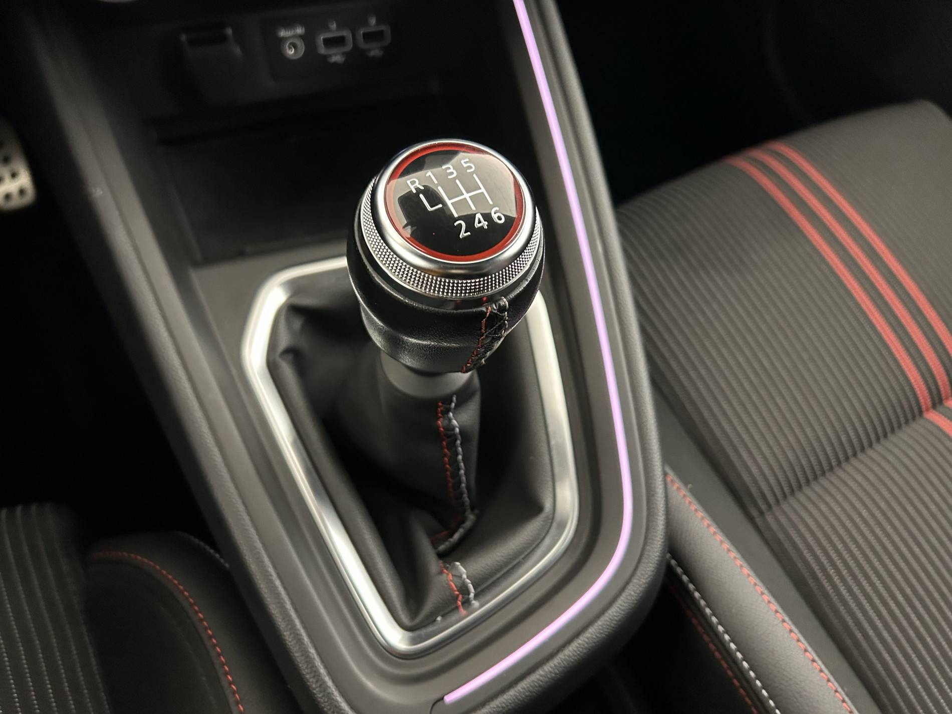 Vente en ligne Renault Clio 5 Clio TCe 140 au prix de 19 790 €