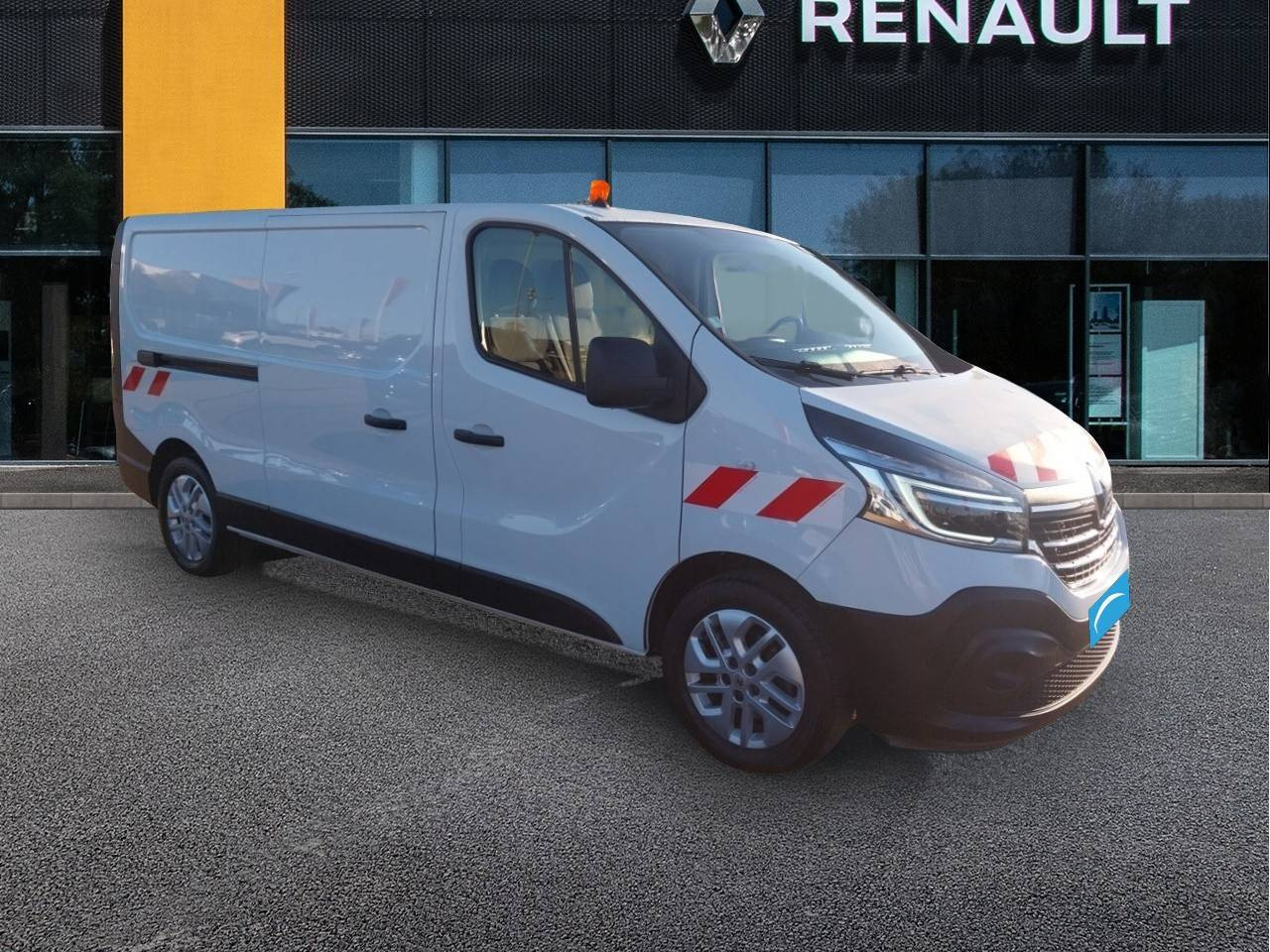 Vente en ligne Renault Trafic 3 Fourgon TRAFIC FGN L2H1 1300 KG DCI 120 au prix de 19 990 €