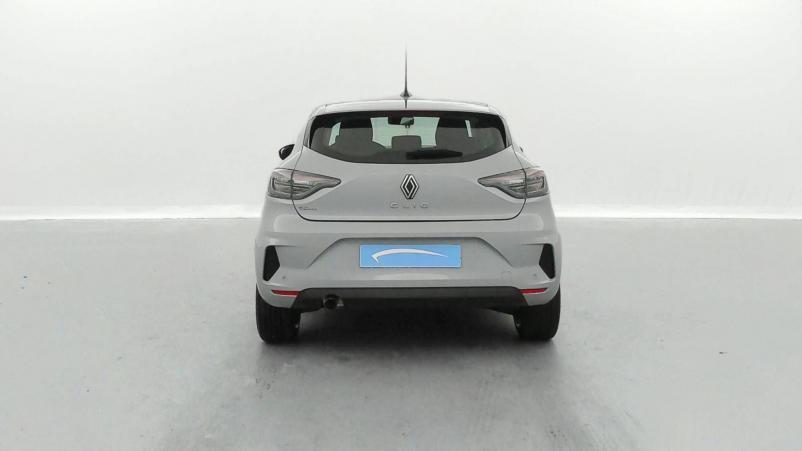 Vente en ligne Renault Clio 5 Clio TCe 90 au prix de 17 990 €