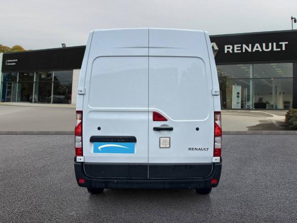 Vente en ligne Renault Master Fourgon MASTER FGN TRAC F3300 L2H2 BLUE DCI 135 au prix de 24 990 €