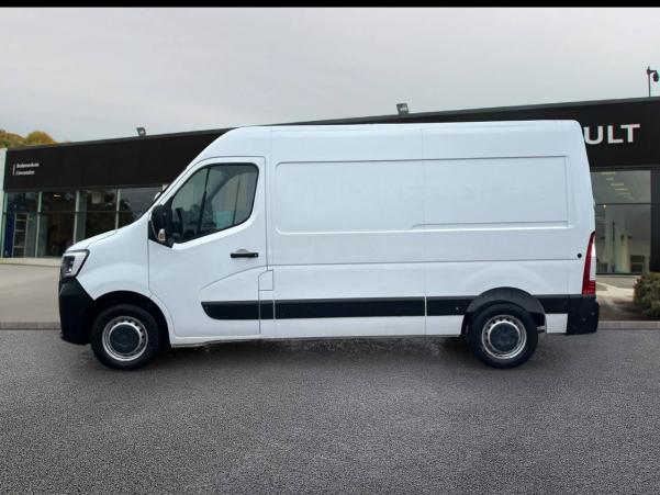 Vente en ligne Renault Master Fourgon MASTER FGN TRAC F3300 L2H2 BLUE DCI 135 au prix de 24 990 €