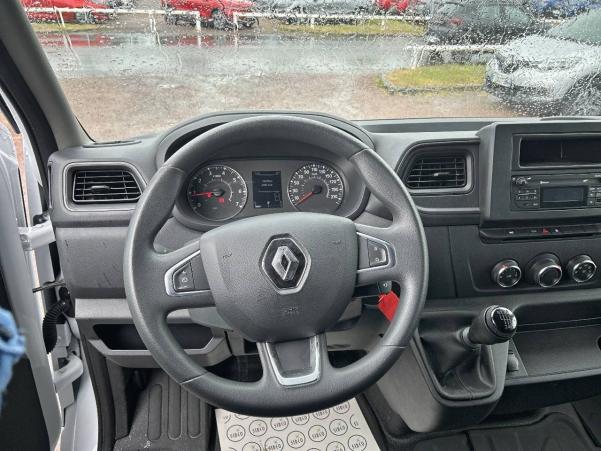 Vente en ligne Renault Master Fourgon MASTER FGN TRAC F3300 L2H2 BLUE DCI 135 au prix de 24 990 €