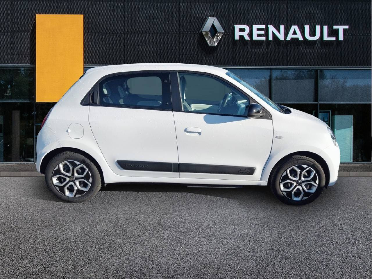 Vente en ligne Renault Twingo Electrique Twingo III E-Tech au prix de 11 990 €
