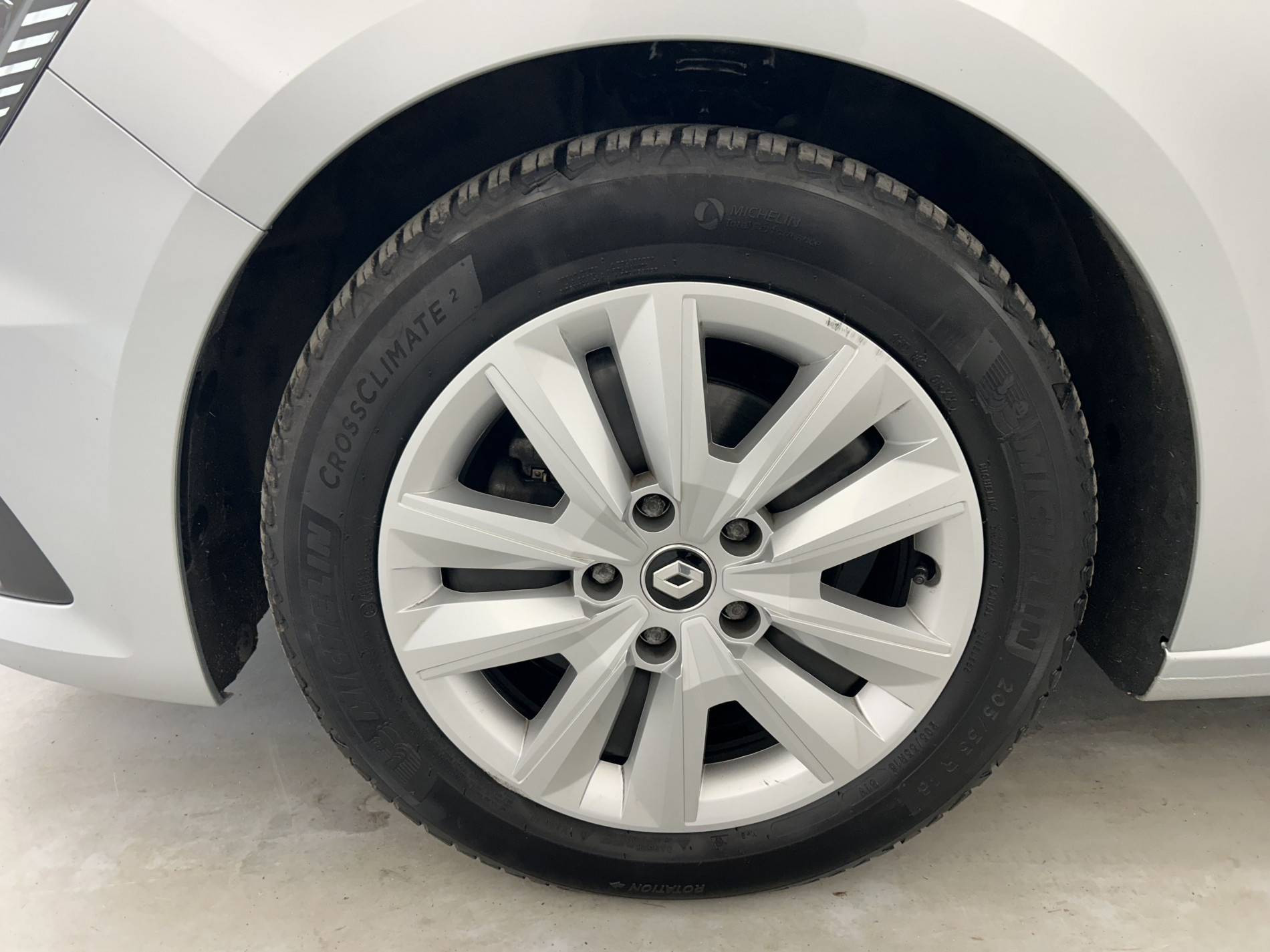 Vente en ligne Renault Megane 4  Blue dCi 115 EDC au prix de 15 490 €