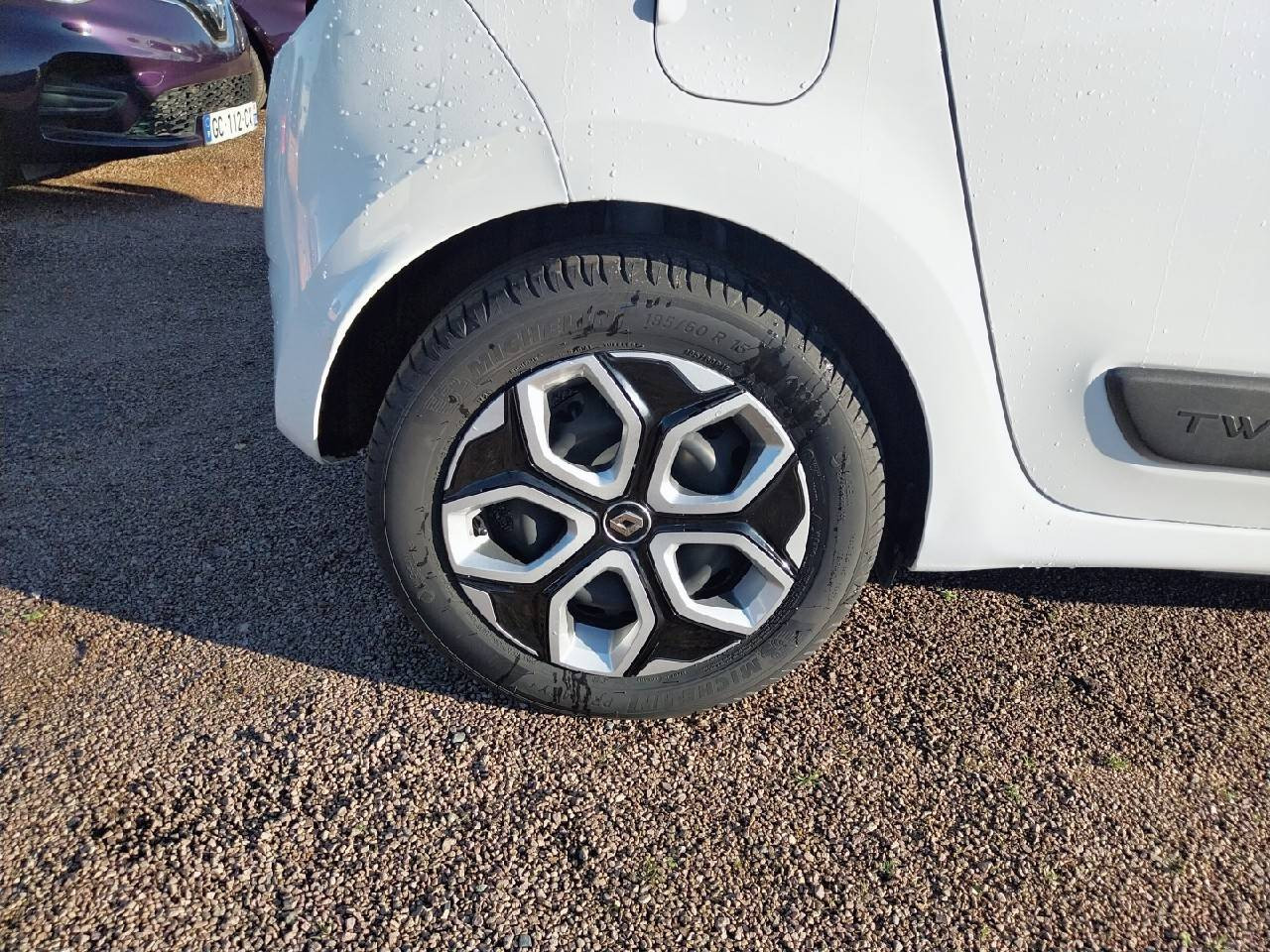 Vente en ligne Renault Twingo Electrique Twingo III E-Tech au prix de 11 990 €