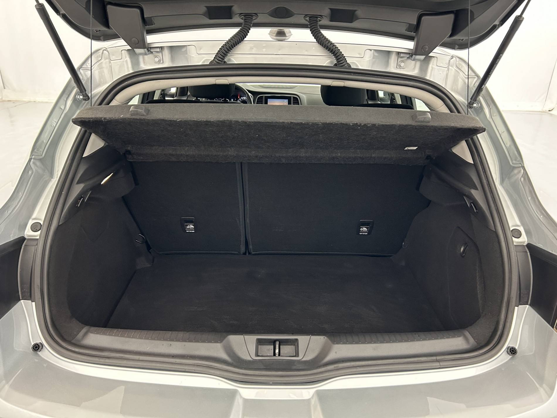 Vente en ligne Renault Megane 4  Blue dCi 115 EDC au prix de 15 490 €