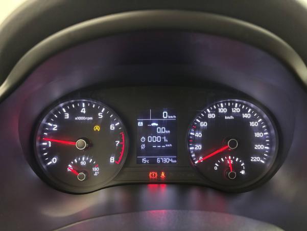 Vente en ligne Kia Stonic  1.0 T-GDi 100 ch ISG BVM5 au prix de 14 990 €