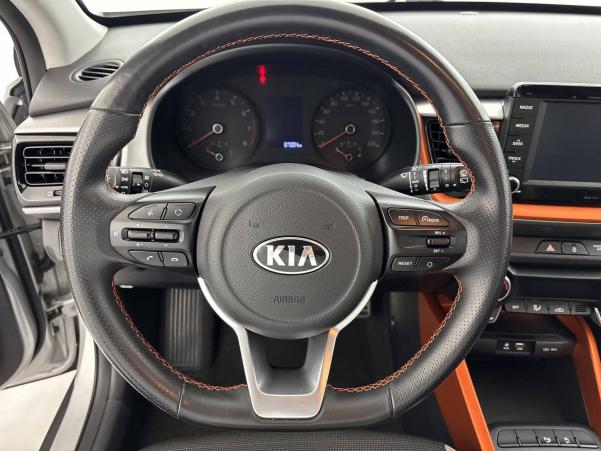 Vente en ligne Kia Stonic  1.0 T-GDi 100 ch ISG BVM5 au prix de 14 990 €