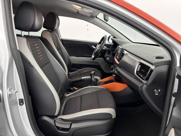 Vente en ligne Kia Stonic  1.0 T-GDi 100 ch ISG BVM5 au prix de 14 990 €