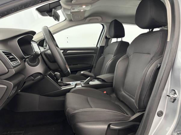 Vente en ligne Renault Megane 4 Estate Mégane IV Estate TCe 140 EDC FAP - 21N au prix de 17 990 €