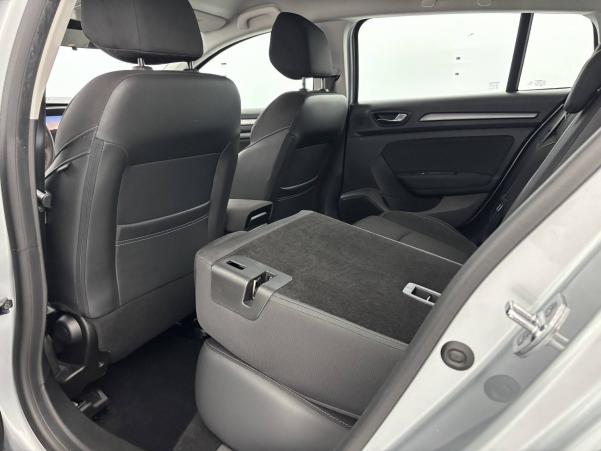 Vente en ligne Renault Megane 4 Estate Mégane IV Estate TCe 140 EDC FAP - 21N au prix de 17 990 €