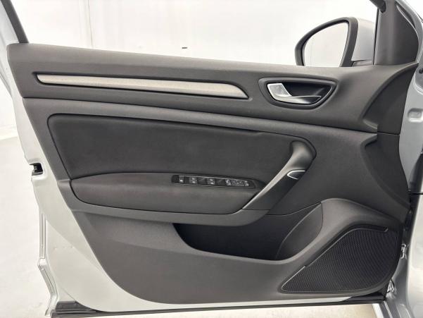 Vente en ligne Renault Megane 4 Estate Mégane IV Estate TCe 140 EDC FAP - 21N au prix de 17 990 €