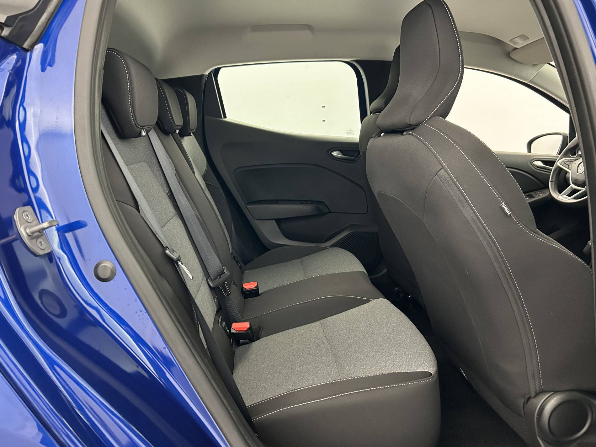 Vente en ligne Renault Clio 5 Clio dCi 100 au prix de 16 990 €