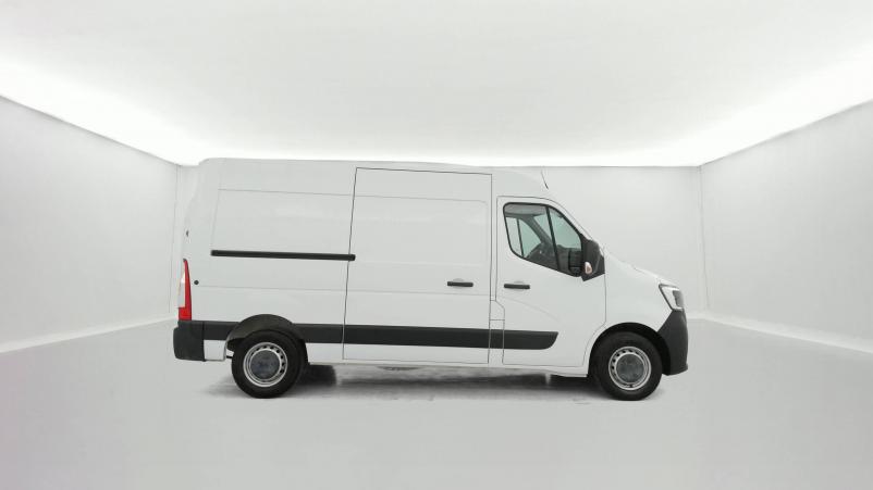 Vente en ligne Renault Master 3 Fourgon MASTER FGN TRAC F3500 L2H2 DCI 135 au prix de 21 490 €