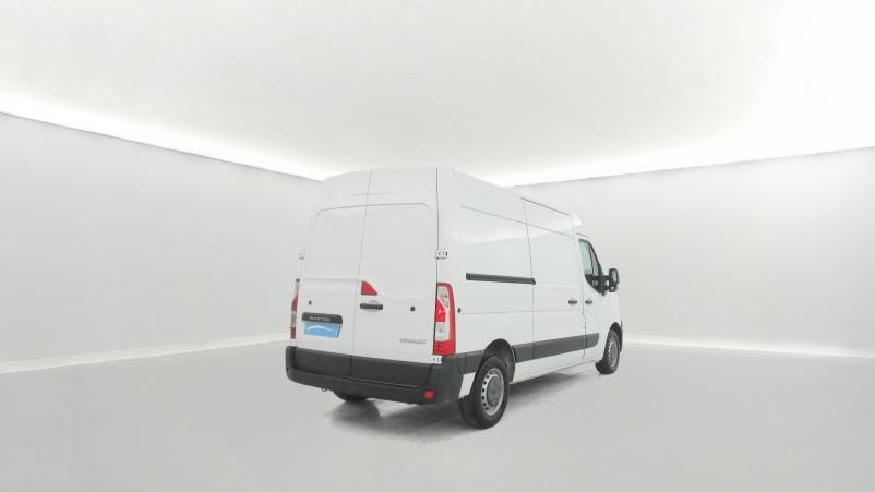 Vente en ligne Renault Master 3 Fourgon MASTER FGN TRAC F3500 L2H2 DCI 135 au prix de 21 490 €