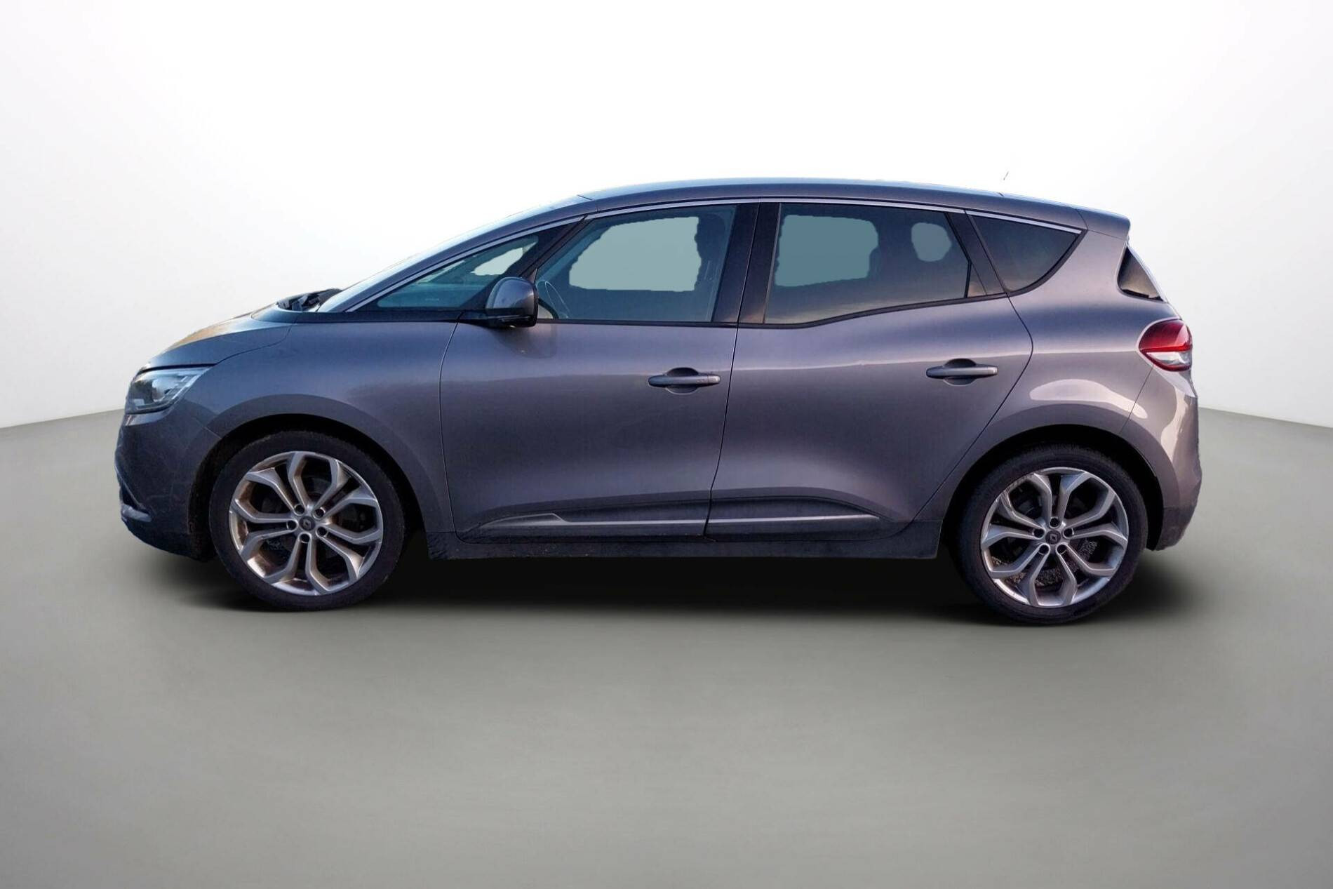 Vente en ligne Renault Scenic 4 Scenic Blue dCi 120 EDC au prix de 17 490 €