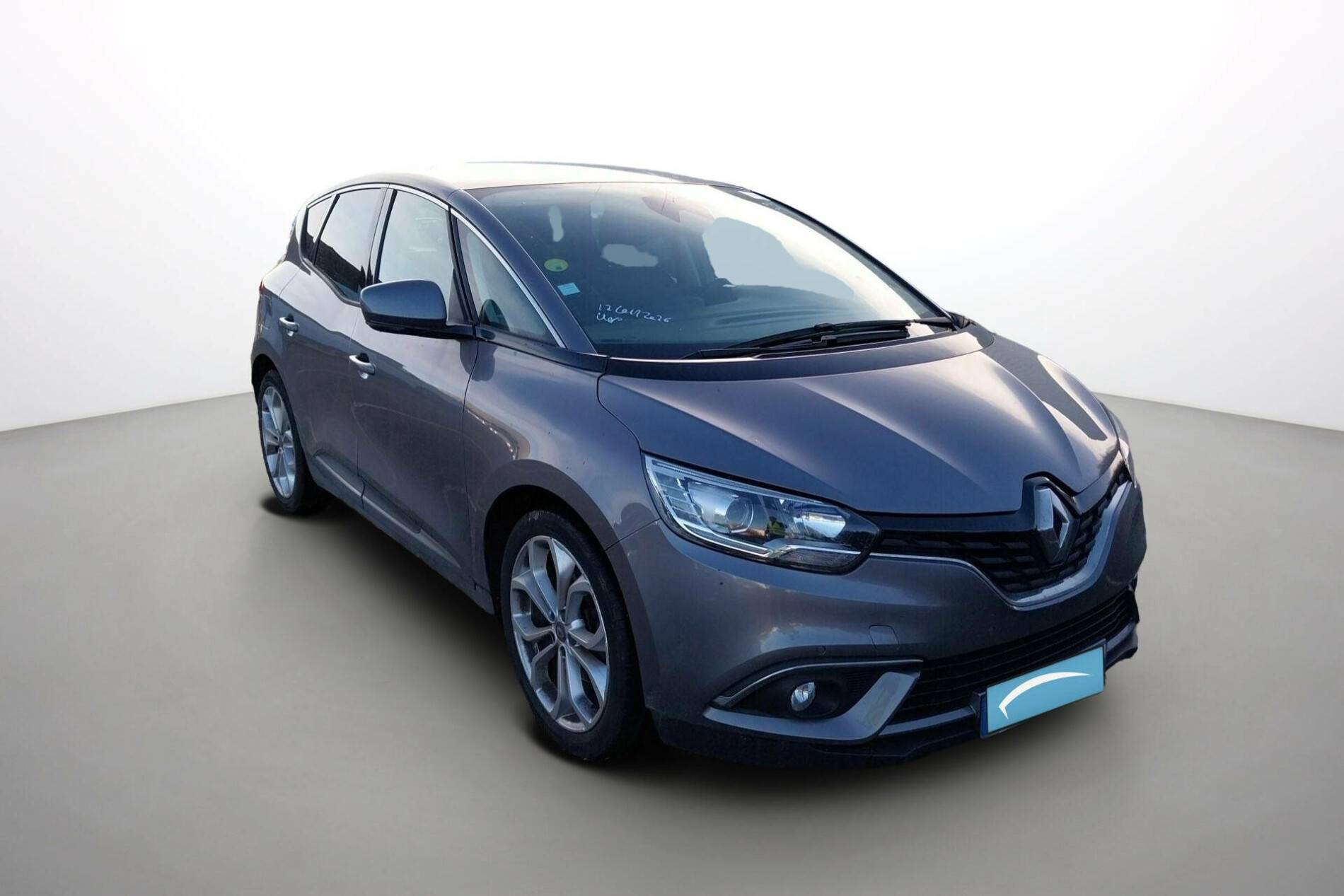 Vente en ligne Renault Scenic 4 Scenic Blue dCi 120 EDC au prix de 17 490 €