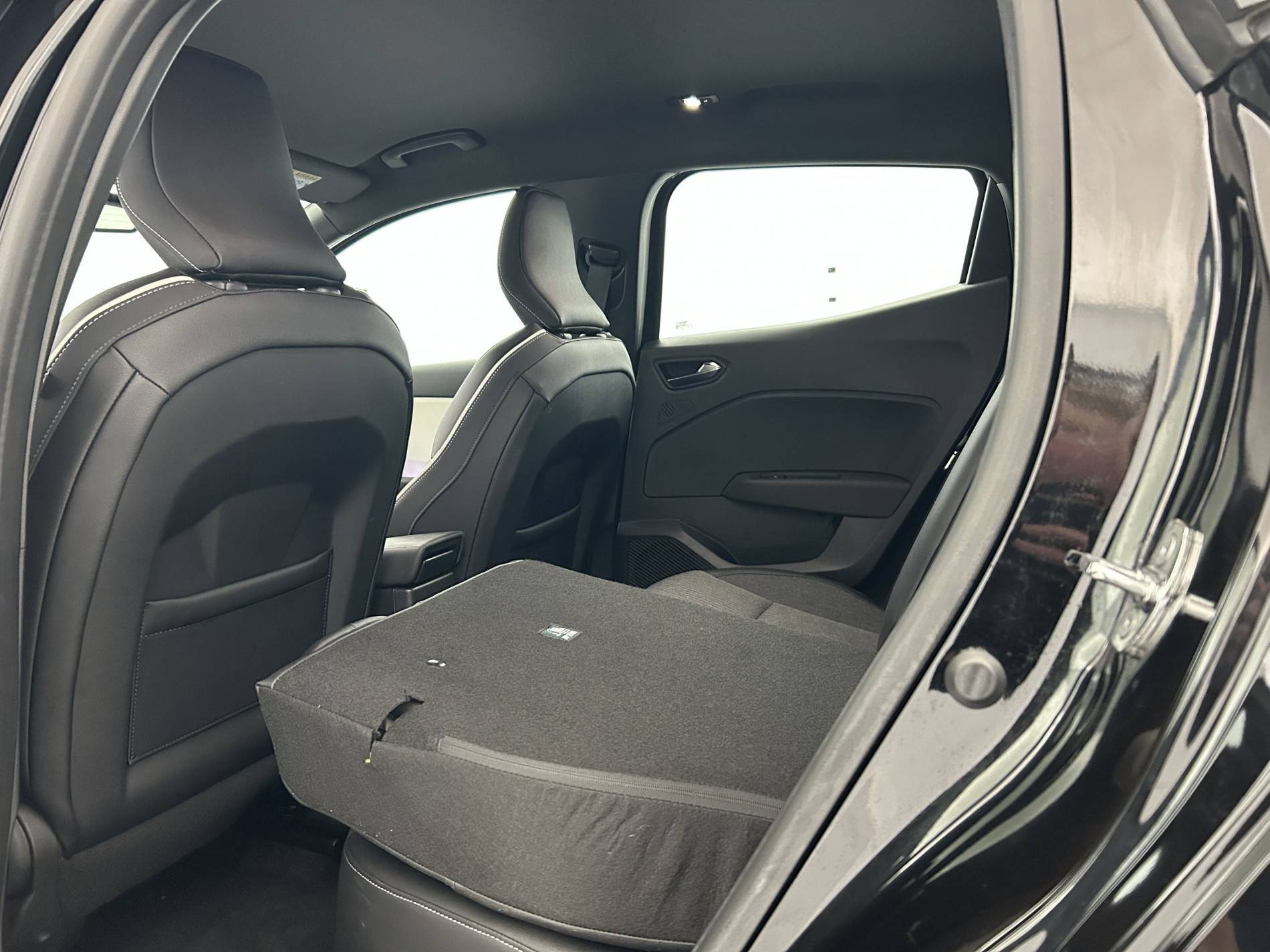 Vente en ligne Renault Clio 5 Clio TCe 90 - 21N au prix de 15 690 €