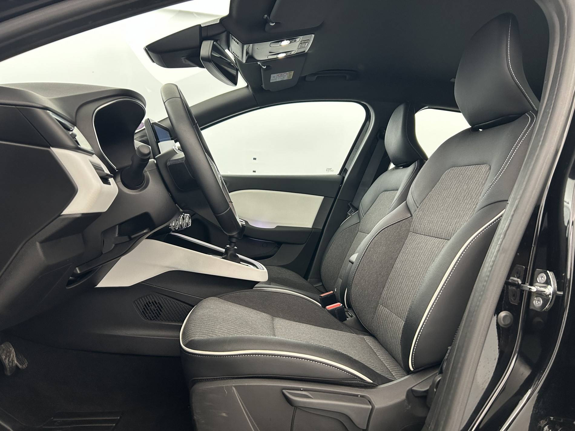 Vente en ligne Renault Clio 5 Clio TCe 90 - 21N au prix de 15 690 €