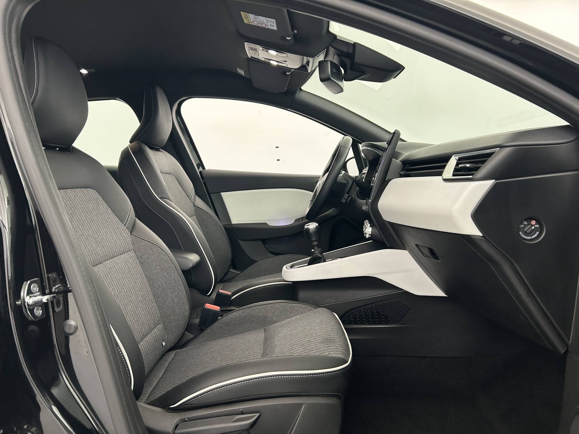 Vente en ligne Renault Clio 5 Clio TCe 90 - 21N au prix de 15 690 €