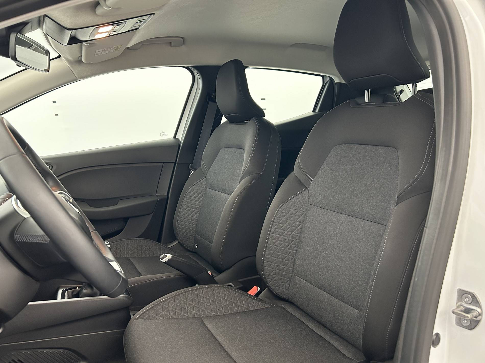 Vente en ligne Renault Clio 5 Clio TCe 90 au prix de 14 290 €