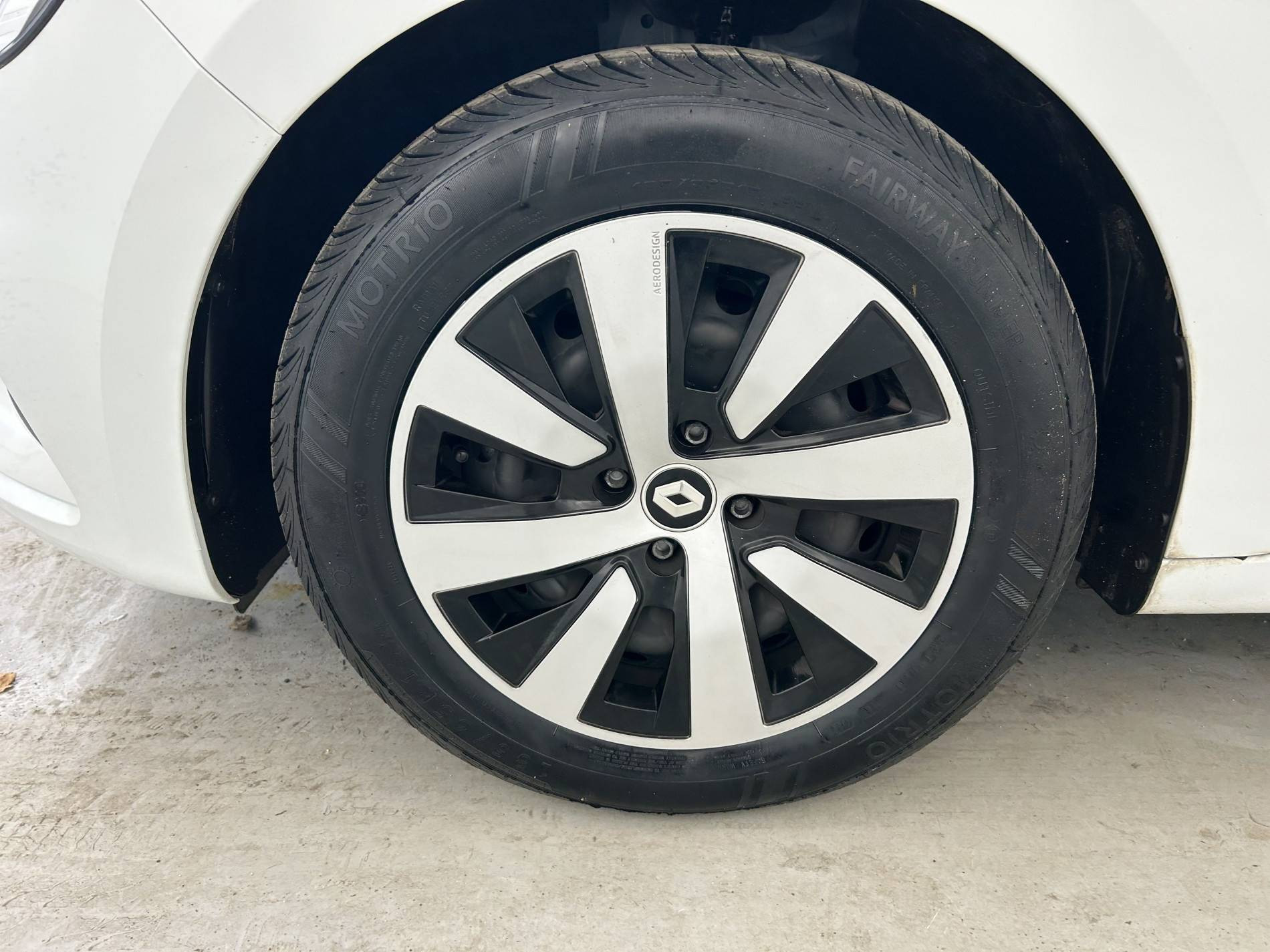 Vente en ligne Renault Clio 5 Clio TCe 90 au prix de 14 290 €